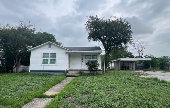 3/1 Home Available for Immediate Move In!