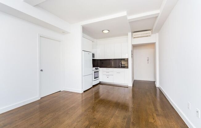 1 bed, 1 bath, $4,195, Unit 227