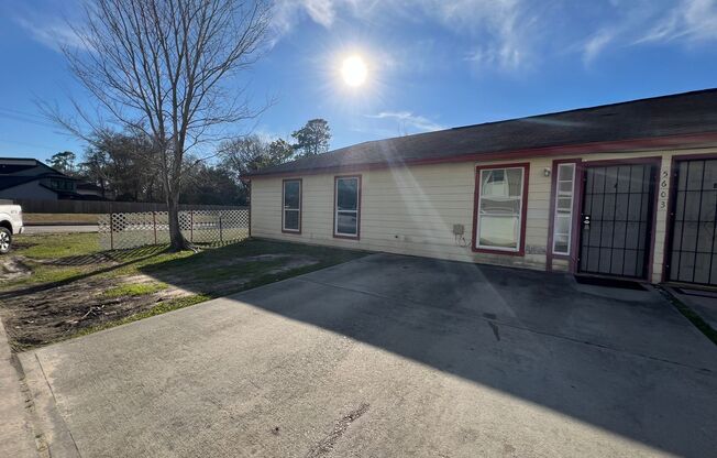 3-Bedroom, 2-Bathroom Duplex in A Convenient Location!