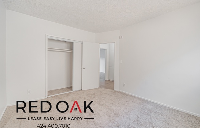 8337 CEDROS AVE