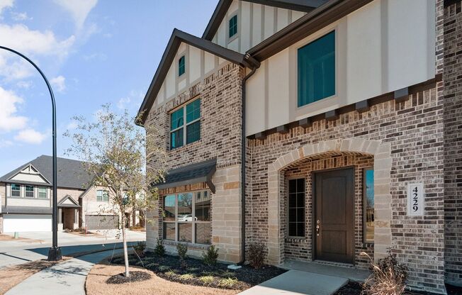 Modern South Arlington Townhome