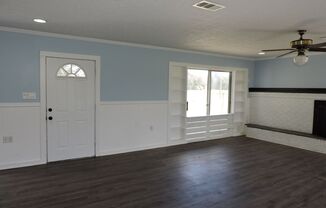 3 beds, 1 bath, $1,695