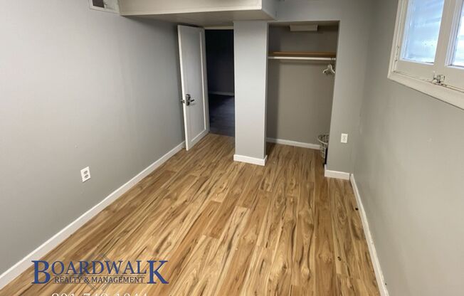 2 beds, 1 bath, 1,400 sqft, $1,600, Unit 1748 S Main St- #2