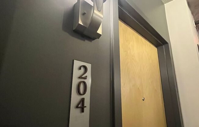 THE CIVIC IN GOOSE HOLLOW STUDIO BEDROOM CONDO!