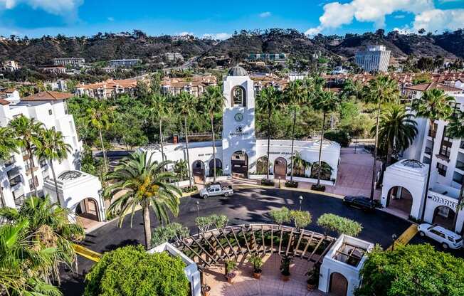 aerial view of promenade rio vista lush landscaping and driveway