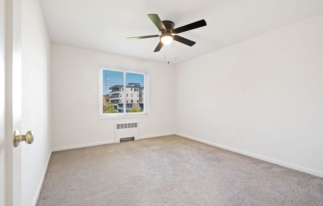 1 bed, 1 bath, 664 sqft, $1,685, Unit 301