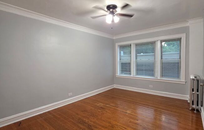 Studio, 1 bath, 325 sqft, $900, Unit 205