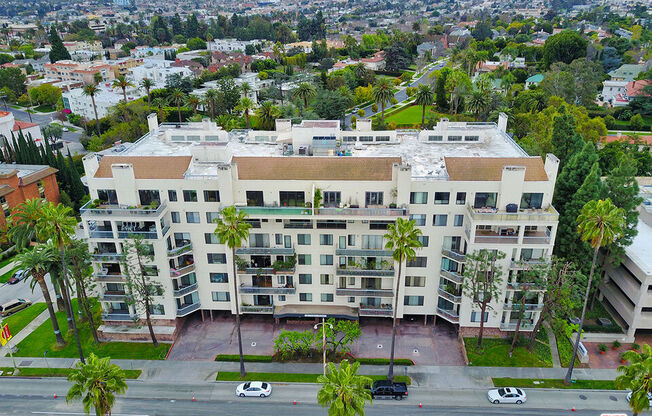 4460 Wilshire Blvd Apt 403