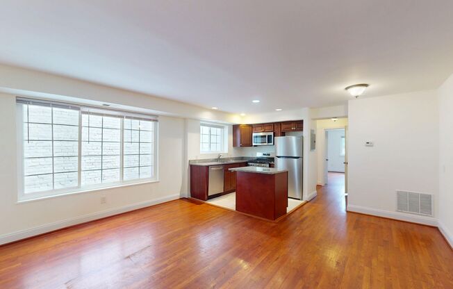 1316 Spring Road NW
