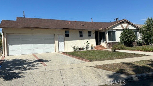 4 beds, 2 baths, 1,990 sqft, $4,495