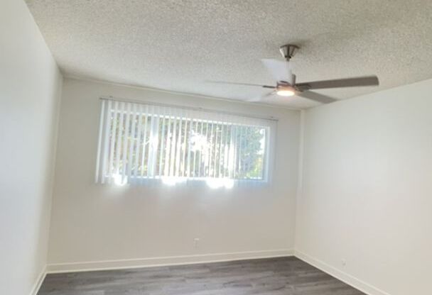 2 beds, 1 bath, 1,100 sqft, $2,568, Unit 241-40