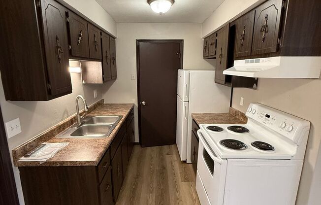 1 bed, 1 bath, 612 sqft, $730, Unit 219-R