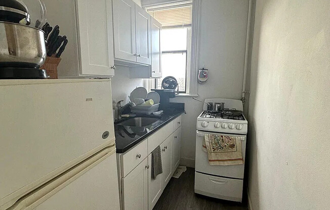 64 Charlesgate E