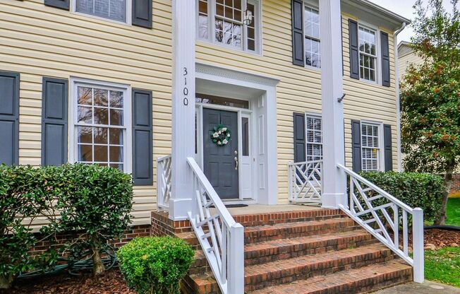 Beautiful 4 Bedroom with Fenced yard! 15 Mins to Duke & Downtown!
