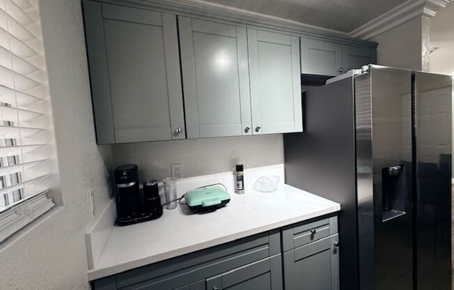 Beautiful 2 Bedroom 1.5 Bath Home