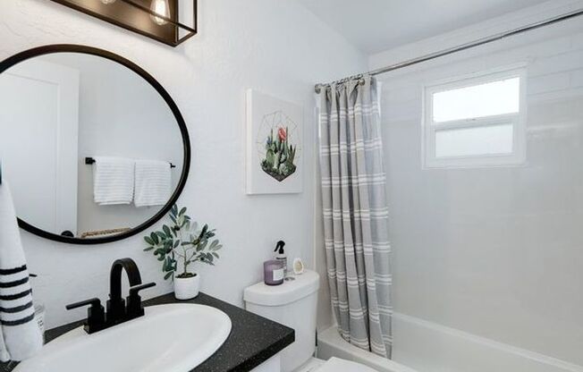 1 bed, 1 bath, 700 sqft, $1,297, Unit 1131-D