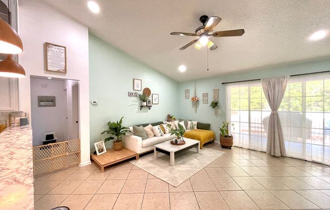 3 beds, 2 baths, $2,200