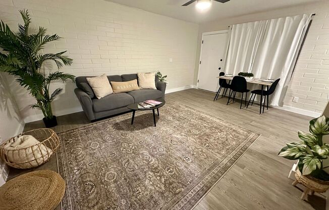 Urbana At Oro Valley LLC