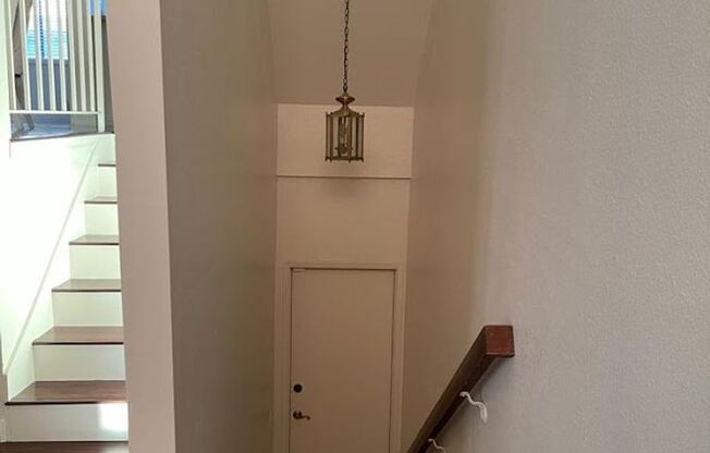 Furnished Tri-Level Townhome | 3BR/3BA | Pool, Tennis, Security – Prime Rosemead Location