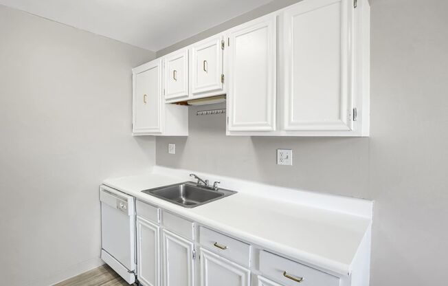 2 beds, 1 bath, 860 sqft, $1,199, Unit 10-12