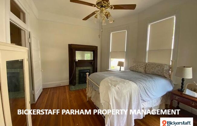 2 beds, 1 bath, $2,000, Unit Unit-C