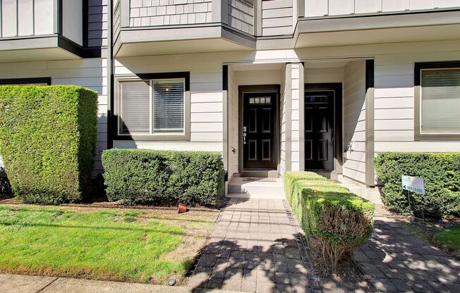 Available 2BR/2.5BATH Townhome with Garage and extra parking!