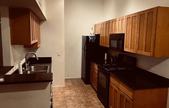 1 bed, 1 bath, $1,600