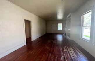 2 beds, 1 bath, $850