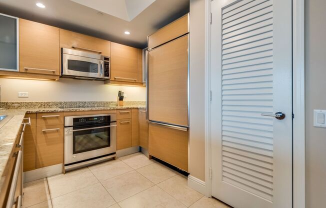 1 bed, 1.5 baths, $2,200