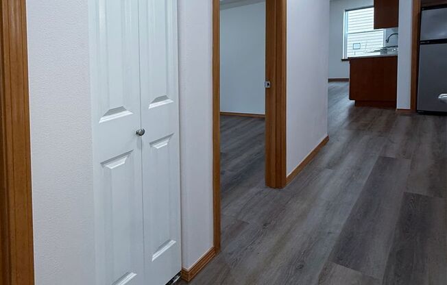 Desirable 2 bedroom , 1 bath in Beacon Hill - Downstairs Duplex