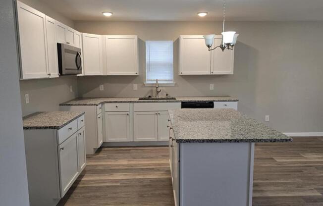 4111 W 57 ST