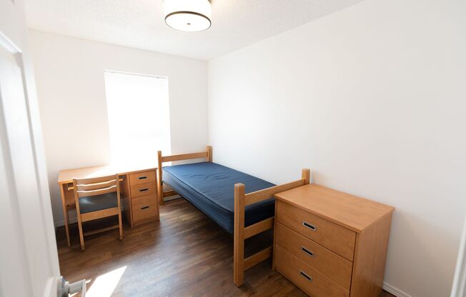 4 beds, 4 baths, 1,050 sqft, $2,600, Unit AAT2-707
