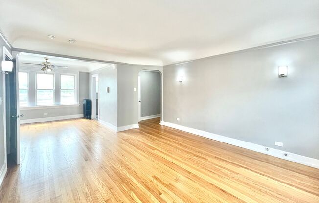 2801 W Lunt LLC