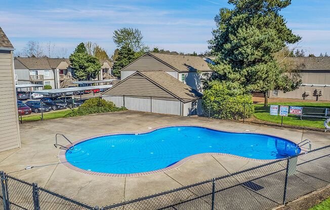 FOX HOLLOW APARTMENTS