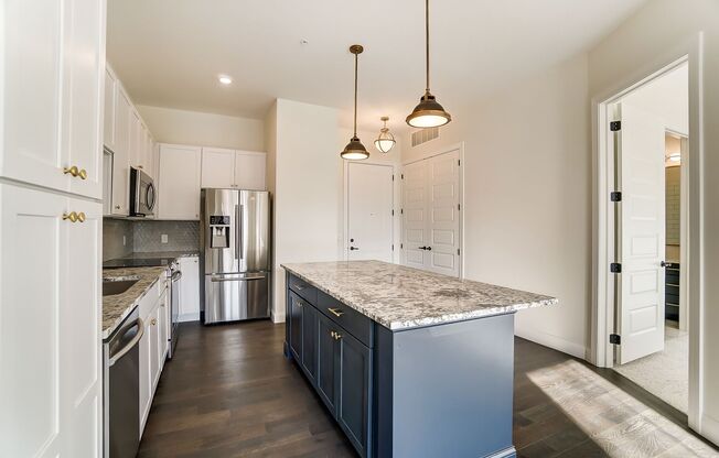 1 bed, 1 bath, 724 sqft, $1,540, Unit 216