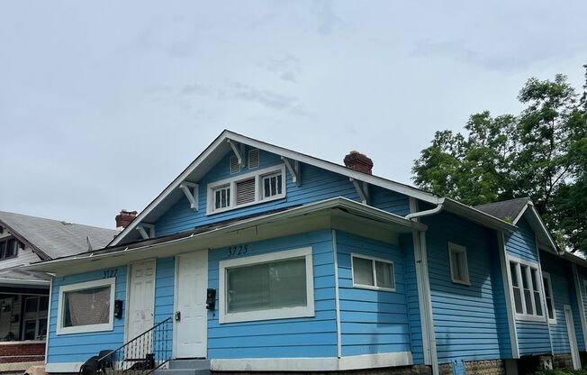 3725 E Vermont
