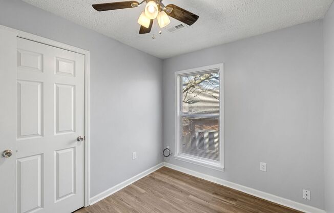 2 beds, 1 bath, 775 sqft, $875, Unit 617 B09