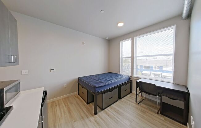 Studio, 1 bath, 261 sqft, $875, Unit 206
