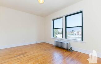 2330 N Spaulding Ave