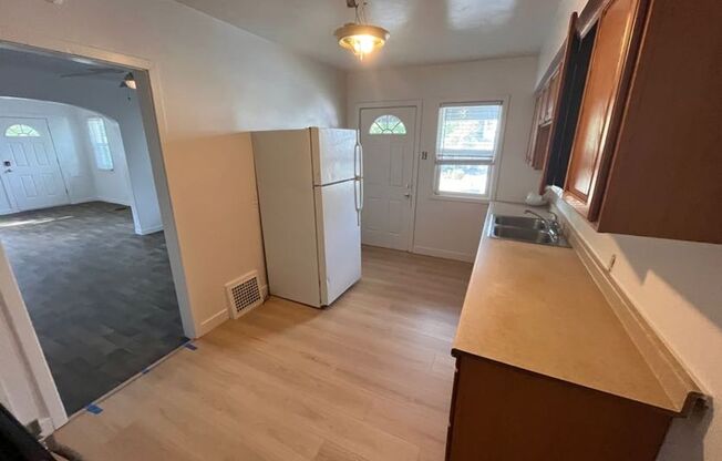 1431 - 1433 South Richards St