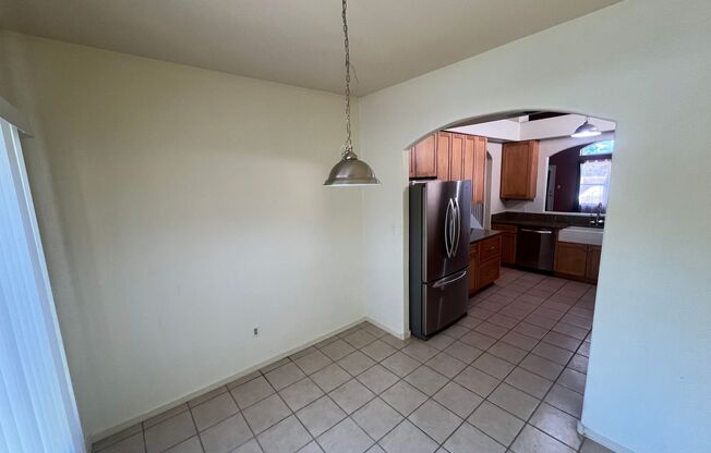 3 beds, 3 baths, $2,600