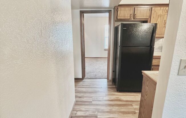 2 beds, 1 bath, 850 sqft, $825, Unit 7B