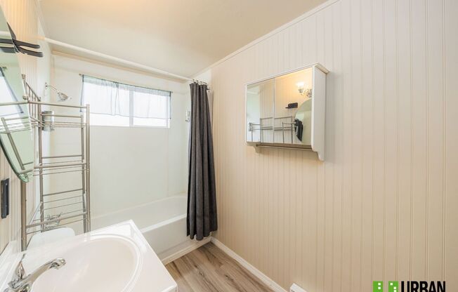10th E Ave 1623