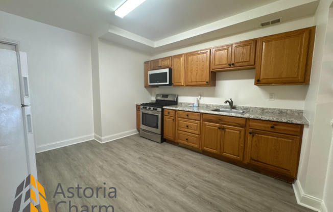 Welcome to 1303 N Milton Ave – Spacious, Stylish, and Pet-Friendly!