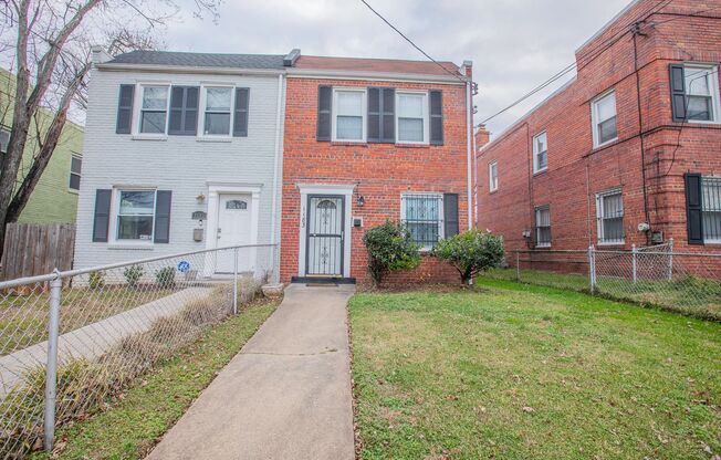 Newly Renovated 3 BR/1 BA Semi-Detached Home in Benning Ridge!