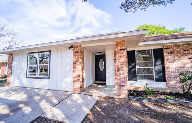 Updated 4 Bed / 2 Bath Home in Northwest San Antonio
