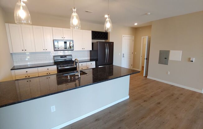 2 beds, 2.5 baths, 1,307 sqft, $2,399, Unit 511