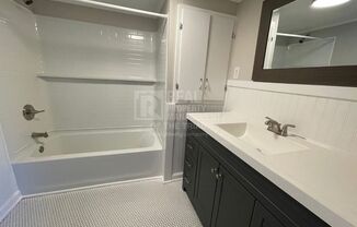 1 bed, 1 bath, 680 sqft, $969, Unit Unit B