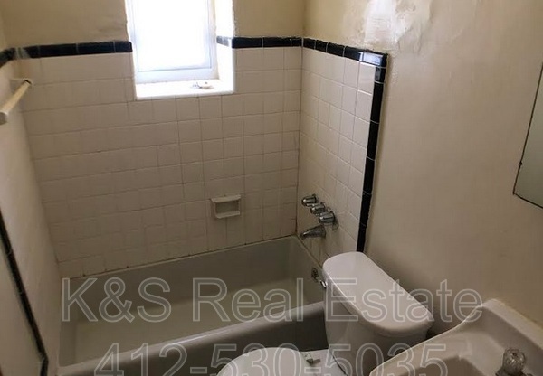 115 LEBANON BLVD 1