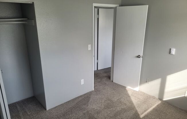 2 beds, 1 bath, 867 sqft, $1,255, Unit 601 K102